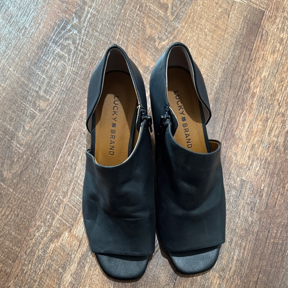 Lucky Brand Black Open-Toe Mules